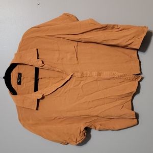 MEDIUM CROP BUTTON UP